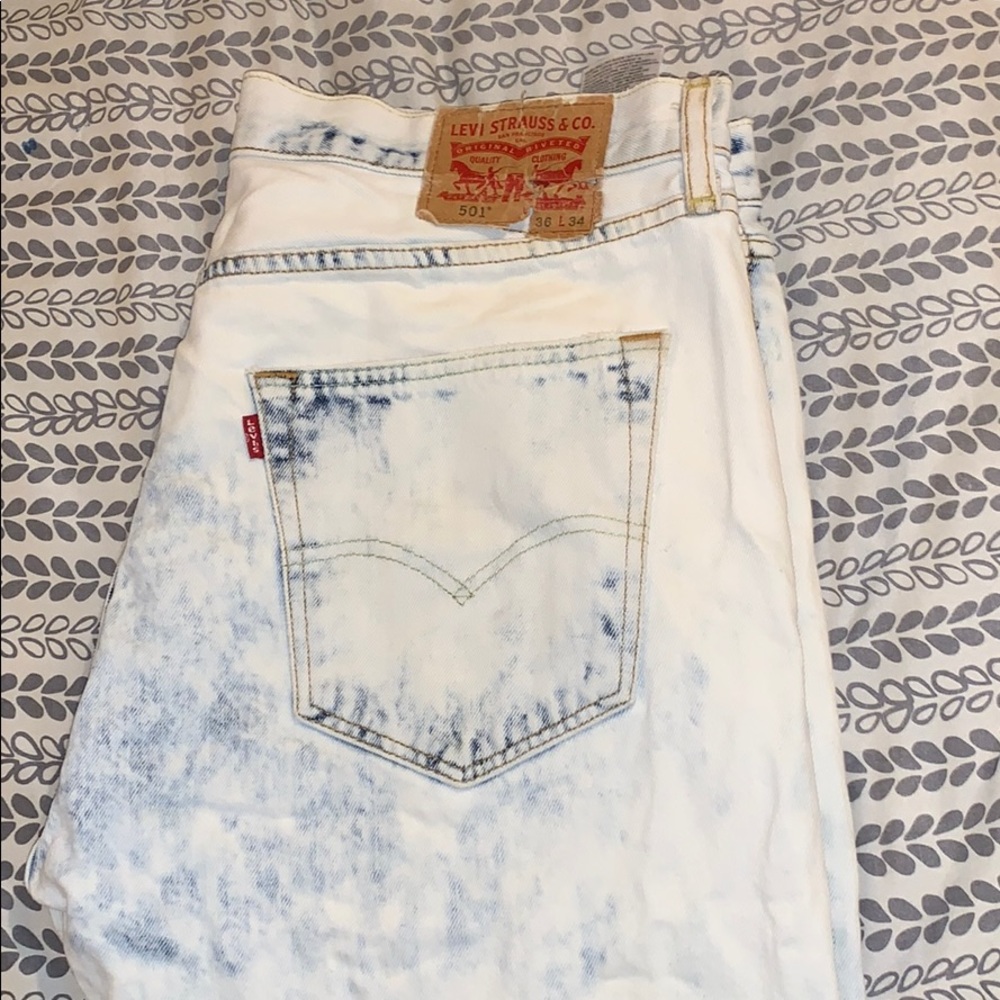Bleached 501 Levi Jeans